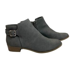 St. John's Bay SBJ Reeves Women’s Gray Ankle Boots